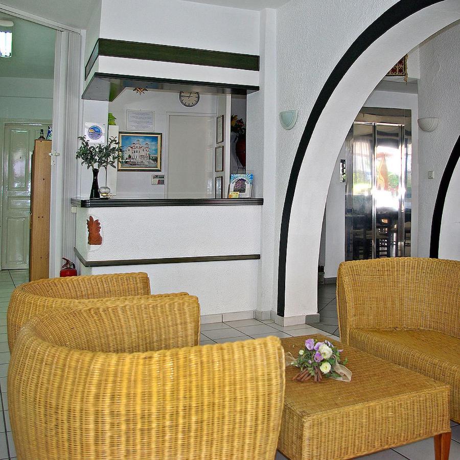 Hotel Helios Paralía Buitenkant foto