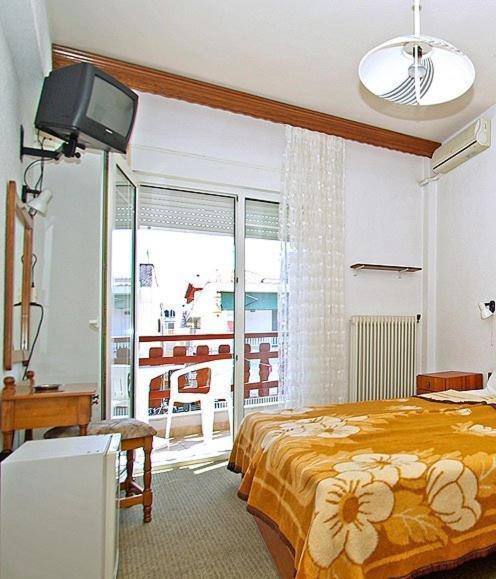 Hotel Helios Paralía Buitenkant foto